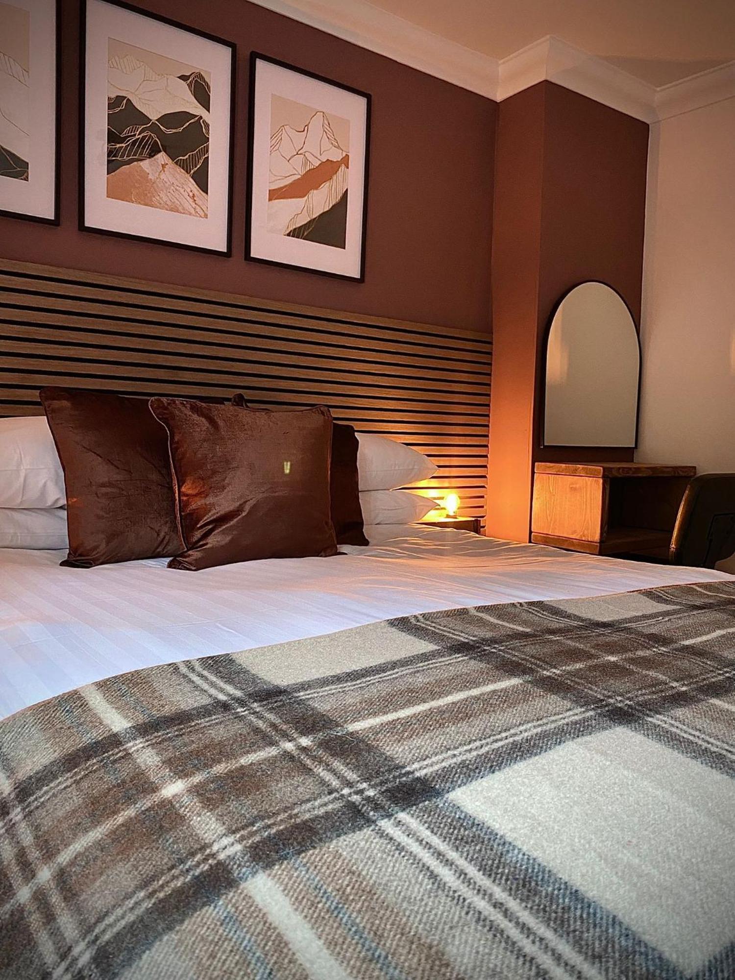 Lochside Guest House Arrochar Buitenkant foto